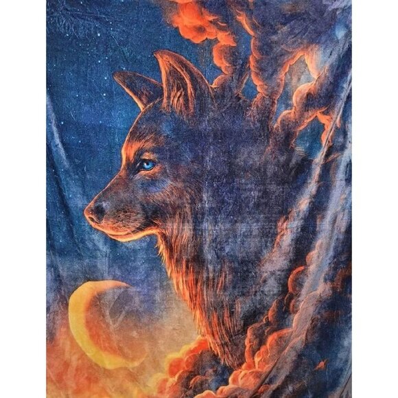 New Wolf Night Guardian Plush Throw Blanket Gift Crescent Moon Clouds Surreal - Picture 3 of 4